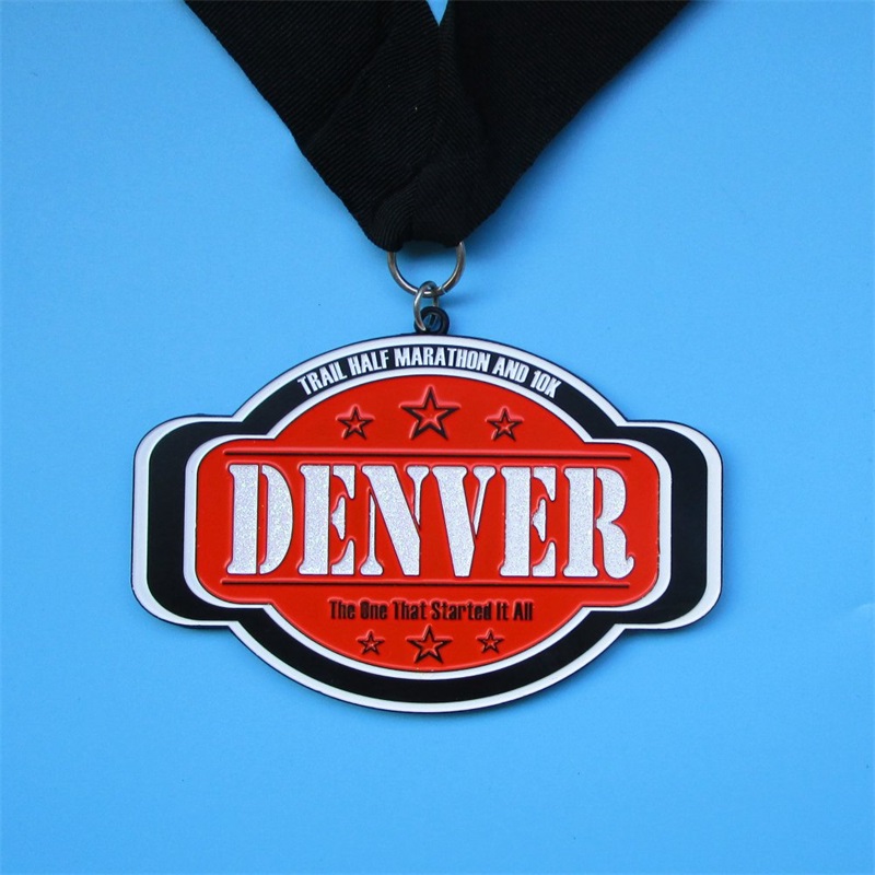 無料のクールなデザインメダルカスタムメタルゴールドメダルマラソンフィニッシャーメダル